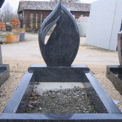 Riedlinger Natursteinwerk Grabmalsteine 1